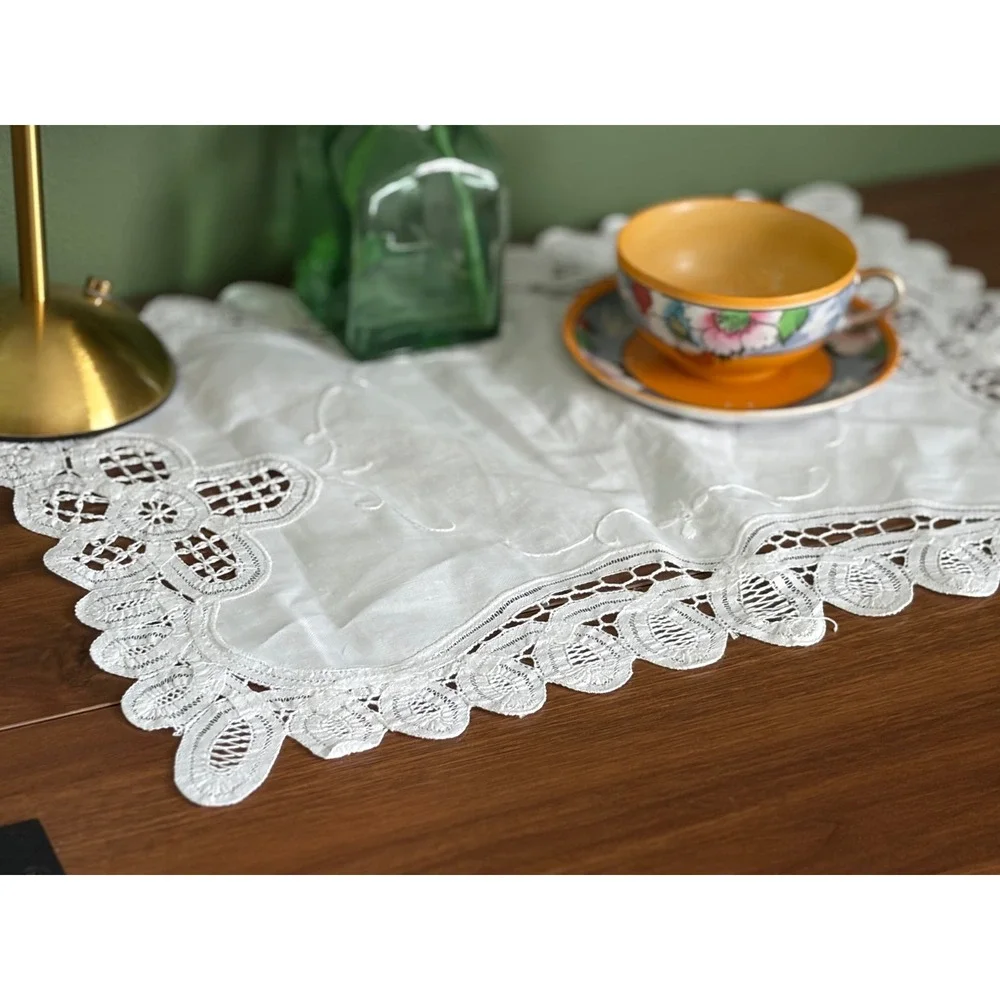 Vintage White Battenberg Lace Placemats Set of 4 Linen Cotton Embroidered 17x11